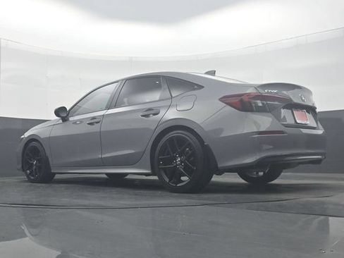 Used 2025 Honda Civic Sport image 31