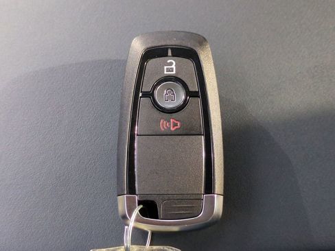 New 2025 Ford Maverick XLT image 28