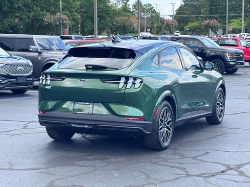 Used 2025 Ford Mustang Mach-E Premium AWD/4WD image 18