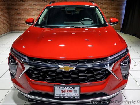 New 2026 Chevrolet Trax LT w/ Driver Confidence Package image 6