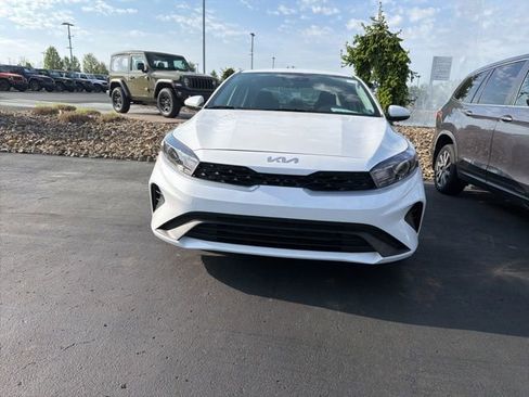 Used 2024 Kia Forte LXS FWD image 2