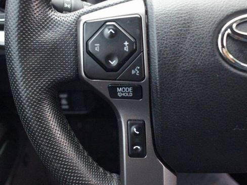 Used 2022 Toyota Tacoma Limited image 11