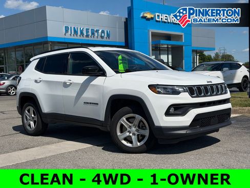 Used 2024 Jeep Compass Latitude AWD/4WD image 1