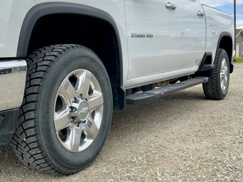 Used 2020 Chevrolet Silverado 2500 LTZ w/ LTZ Plus Package AWD/4WD image 17