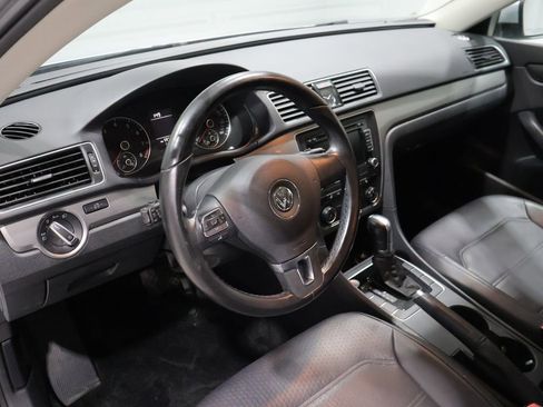 Used 2015 Volkswagen Passat 1.8T Wolfsburg Edition image 14