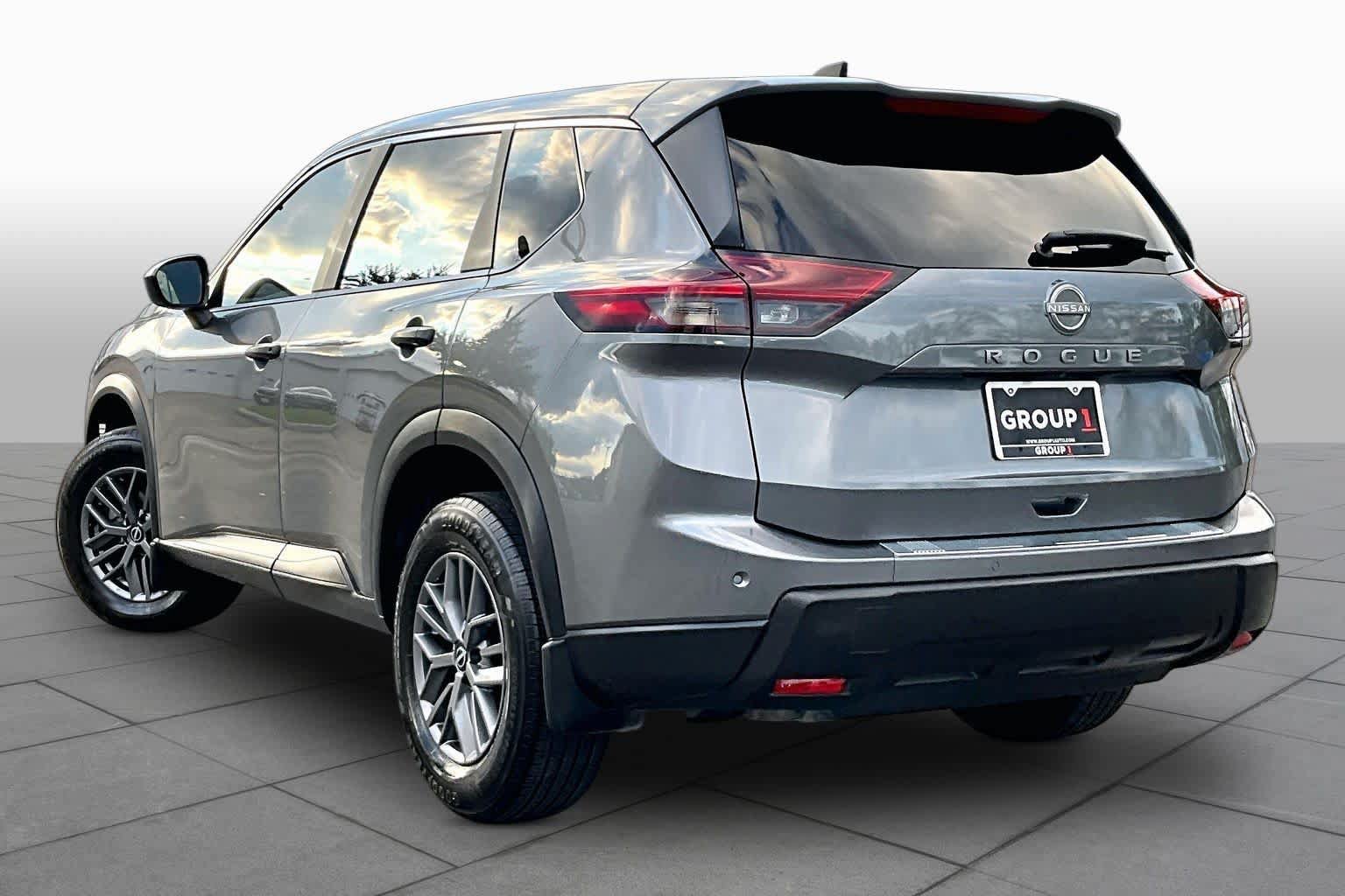 Certified 2024 Nissan Rogue S FWD image 12