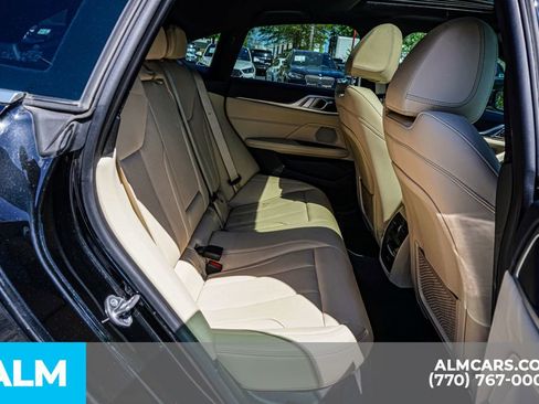 Used 2022 BMW i4 eDrive40 image 23