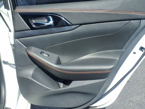 Used 2021 Nissan Maxima SR w/ Sport Mat Group FWD image 14