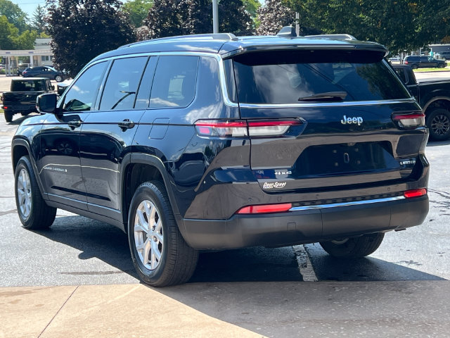 Used 2023 Jeep Grand Cherokee L Limited w/ Trailer Tow Group (B) AWD/4WD image 12