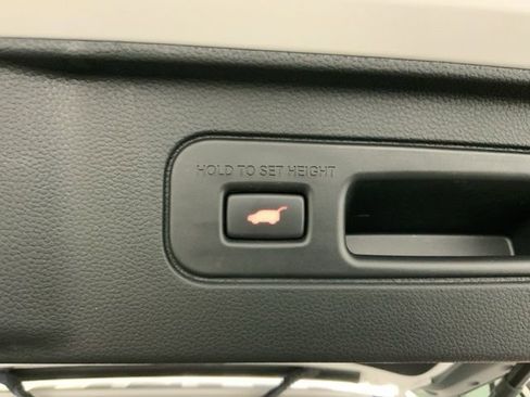 Used 2023 Honda Pilot EX-L image 48