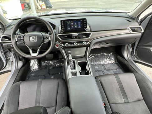 Used 2019 Honda Accord EX image 22