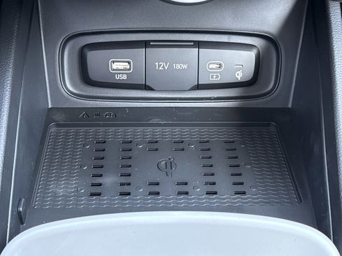 New 2026 Hyundai Venue SEL FWD image 24