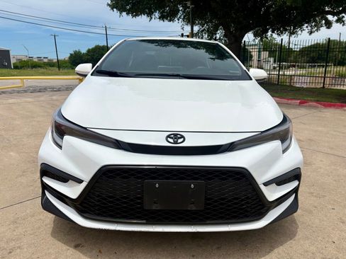 Used 2025 Toyota Corolla SE FWD image 9