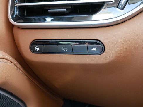 Certified 2023 INFINITI QX60 Sensory w/ Vision Package AWD/4WD image 26