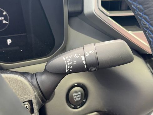 Used 2025 Toyota Tundra Platinum AWD/4WD image 16