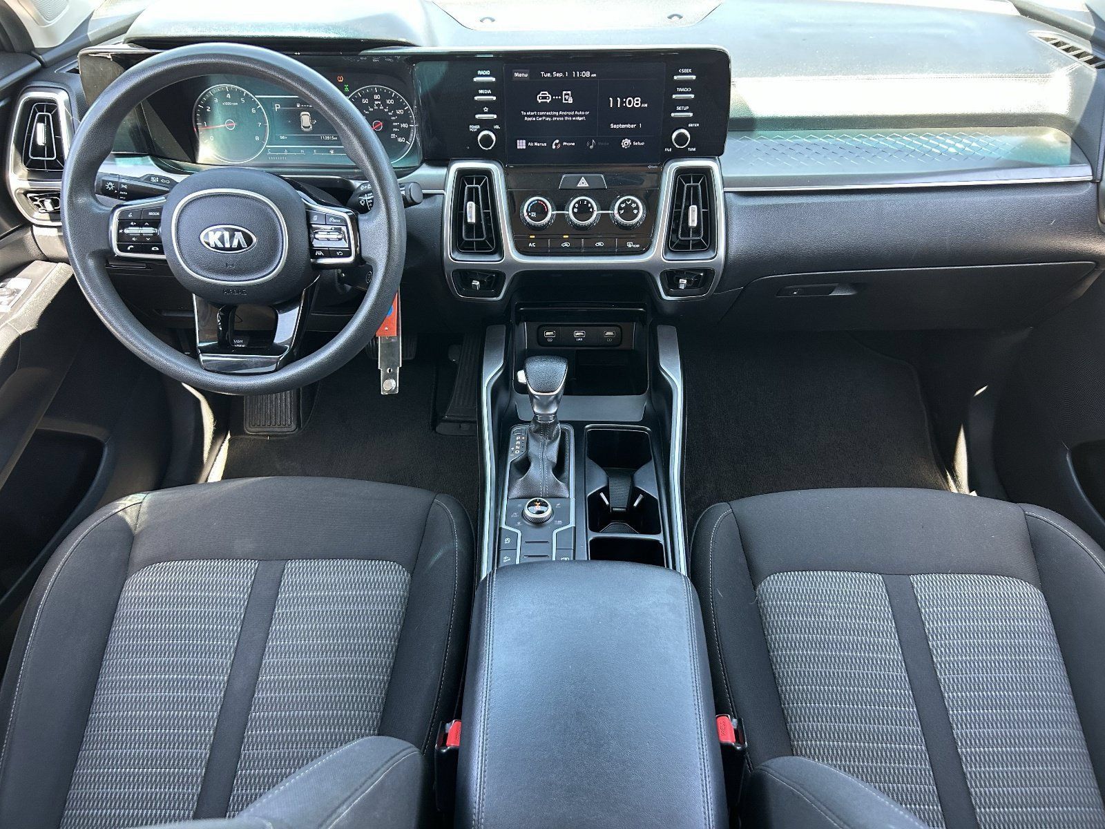 Used 2021 Kia Sorento LX AWD/4WD image 17