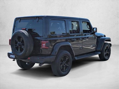 Used 2021 Jeep Wrangler Unlimited Sahara image 5