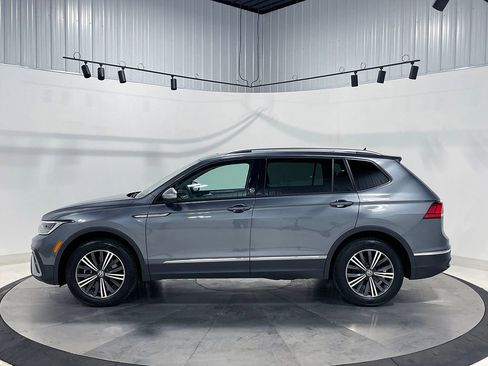 Used 2024 Volkswagen Tiguan Wolfsburg Edition AWD/4WD image 16