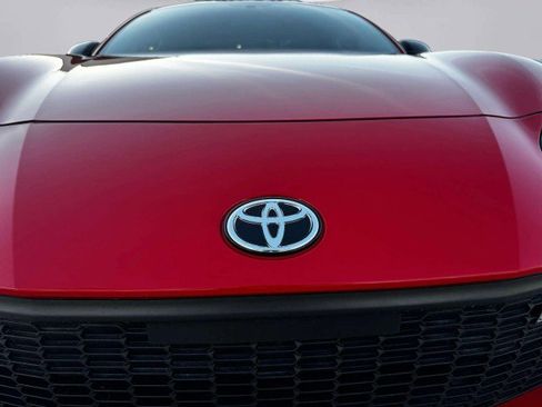 Used 2024 Toyota GR86 Premium image 12