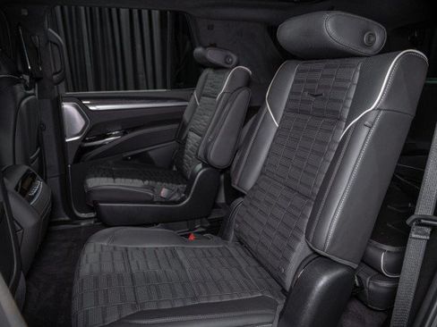Used 2026 Cadillac Escalade V w/ LPO, Onyx Lite Package AWD/4WD image 12