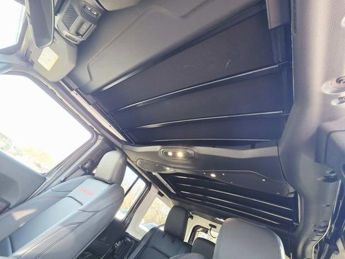 New 2026 Jeep Wrangler Unlimited Rubicon image 9