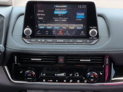 Certified 2023 Nissan Rogue SL image 18