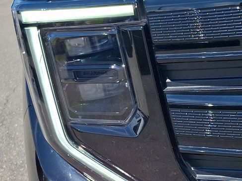 Certified 2024 GMC Sierra 1500 Elevation AWD/4WD image 9