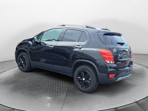 Used 2019 Chevrolet Trax LT w/ LT Convenience Package AWD/4WD image 5