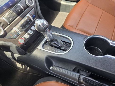 Used 2022 Ford Mustang Premium RWD image 18