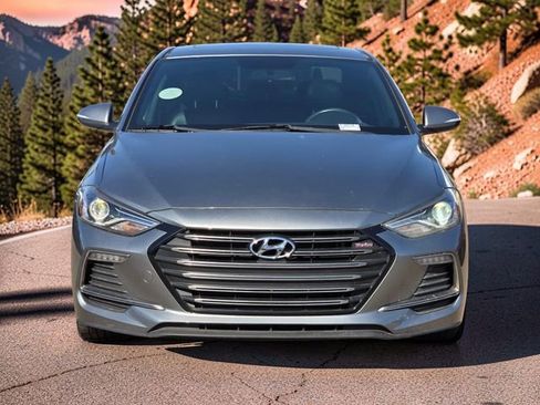 Used 2018 Hyundai Elantra Sport FWD image 3