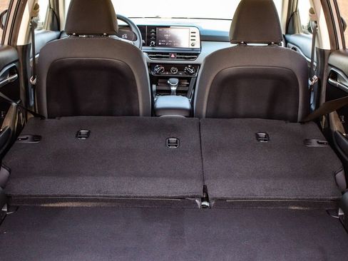 Used 2025 Kia Seltos LX AWD/4WD image 43