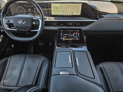 Certified 2025 INFINITI QX80 Sensory AWD/4WD image 39
