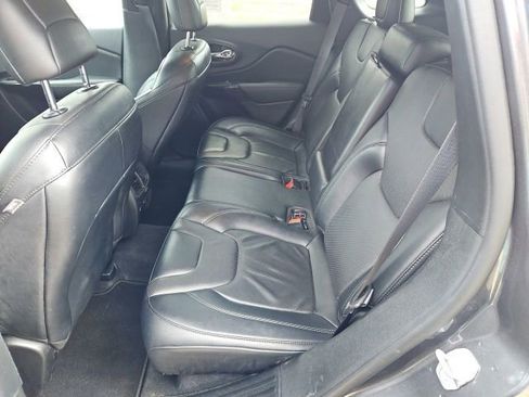 Used 2023 Jeep Cherokee Altitude Lux image 17