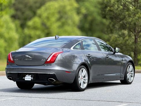 Used 2016 Jaguar XJ L Portfolio AWD/4WD image 10
