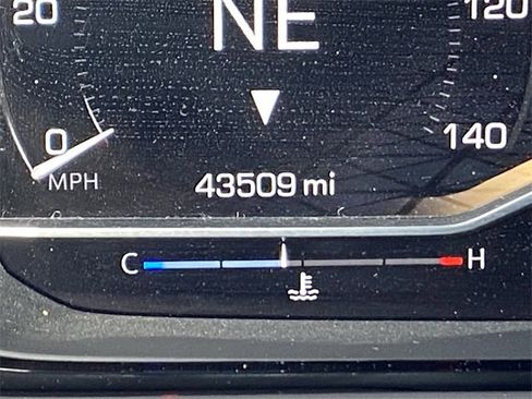 Used 2022 GMC Yukon Denali image 12