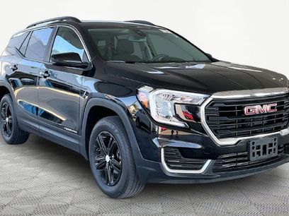 Used 2022 GMC Terrain SLE w/ Driver Convenience Package