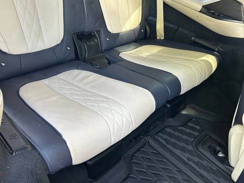 Used 2021 BMW X7 M50i AWD/4WD image 55