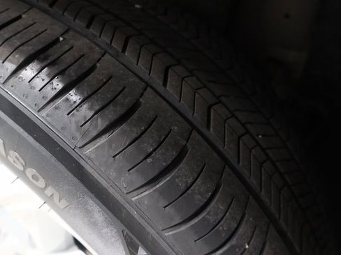 Used 2024 Hyundai Kona SE image 19