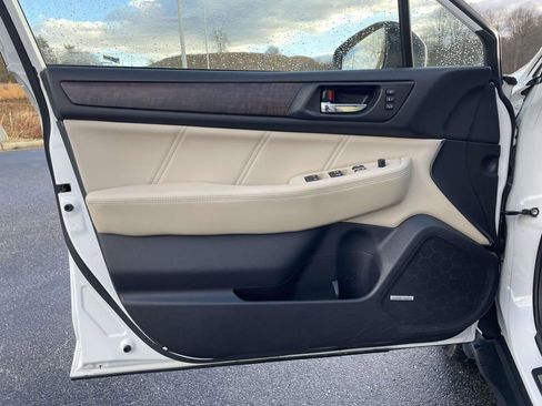 Used 2019 Subaru Outback 3.6R Limited w/ Popular Package #2 image 5