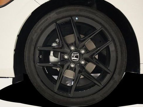 Used 2025 Honda Civic Sport image 9