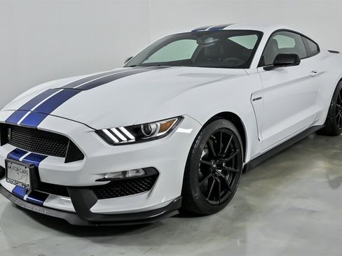 Used 2016 Ford Mustang Shelby GT350 w/ Technology Package RWD image 5