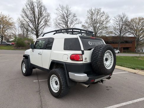 Used 2011 Toyota FJ Cruiser 4WD w/ Upgrade Pkg image 7