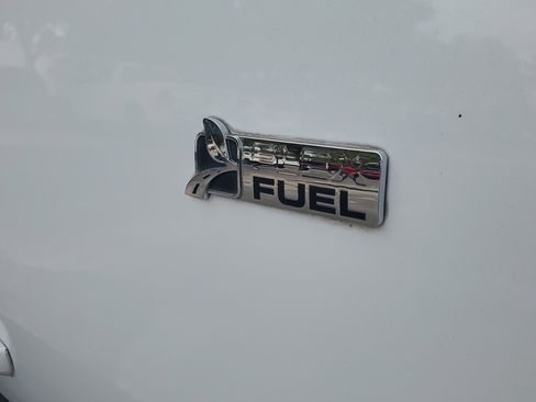 Used 2010 Ford Expedition Eddie Bauer image 8