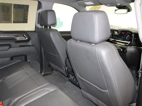 Used 2024 GMC Sierra 1500 SLT image 35