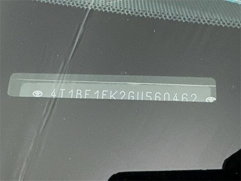 Used 2016 Toyota Camry SE image 26