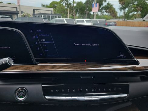 Certified 2024 Cadillac Escalade ESV Sport Platinum w/ LPO, ONYX Package AWD/4WD image 21