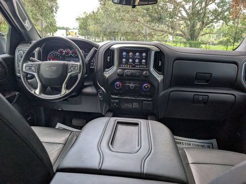 Used 2020 Chevrolet Silverado 1500 LT Trail Boss AWD/4WD image 13
