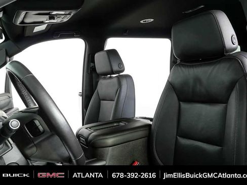 Used 2022 Chevrolet Suburban LT w/ Luxury Package image 6