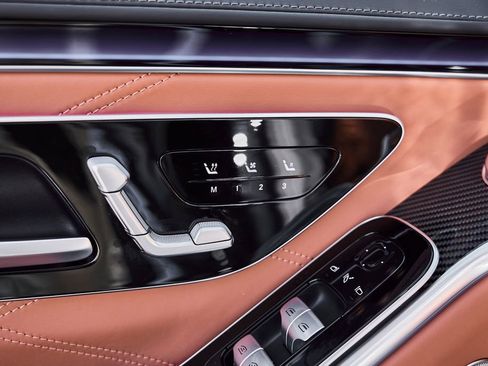Used 2024 Mercedes-Benz S 63 AMG S image 35