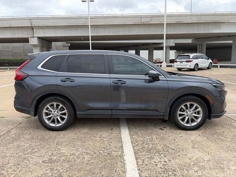 Used 2025 Honda CR-V EX image 7
